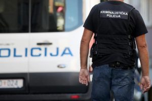 Nestalo deset tinejdžera iz Burundija koji su došli na rukometno prvenstvo u Hrvatsku Nestalo deset tinejdžera iz Burundija koji su došli na rukometno prvenstvo u Hrvatsku