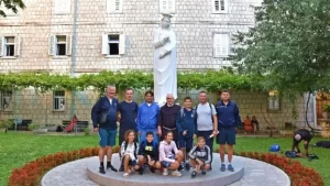Izbornik Dalić pješice hodočastio iz Livna do Svetišta Gospe Sinjske Izbornik Dalić pješice hodočastio iz Livna do Svetišta Gospe Sinjske