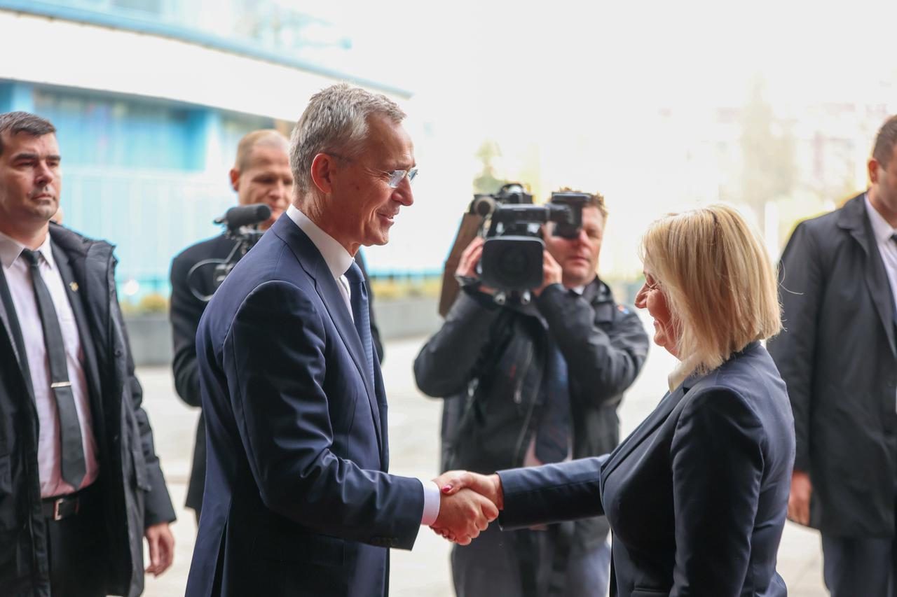 Krišto: Suradnja s NATO savezom unaprjeđuje našu sigurnost i jača kapacitete Krišto: Suradnja s NATO savezom unaprjeđuje našu sigurnost i jača kapacitete