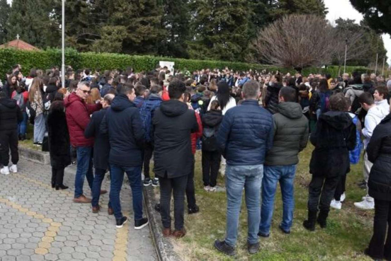 U Čitluku obilježena 73. obljetnica pogibije jedanaest učenika U Čitluku obilježena 73. obljetnica pogibije jedanaest učenika