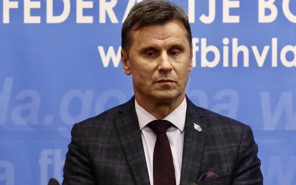 Fadil Novalić ostao bez mandata u Parlamentu FBiH Fadil Novalić ostao bez mandata u Parlamentu FBiH