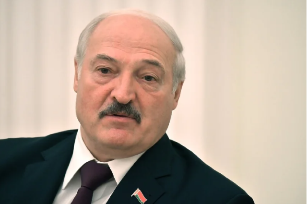 Lukašenko: “Zapad povećava svoje apetite i nastavit će da proširuju NATO, u savez će biti uvučene BiH, Moldavija, Gruzija i Srbija” Lukašenko: “Zapad povećava svoje apetite i nastavit će da proširuju NATO, u savez će biti uvučene BiH, Moldavija, Gruzija i Srbija”