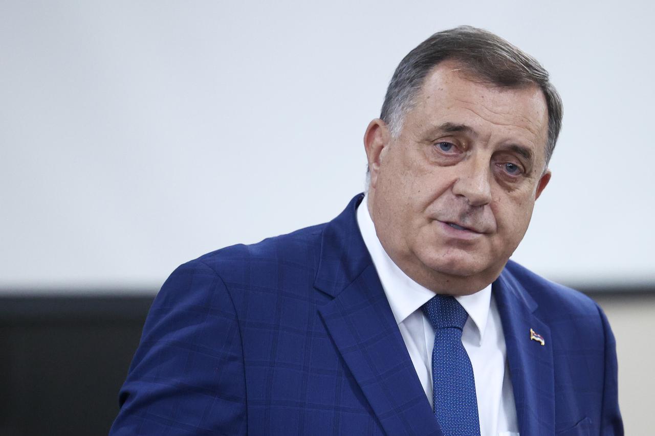 Dodik nakon sastanka s partnerima iz RS-a: Ne postoji državna koalicija Dodik nakon sastanka s partnerima iz RS-a: Ne postoji državna koalicija