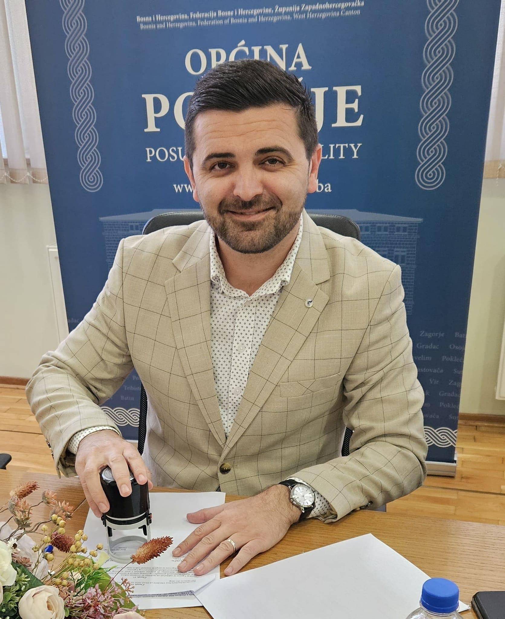 Potpisan Ugovor Za Izgradnju Liftova I Pristupne Rampe Za Objekte Radio Potpisan Ugovor Za Izgradnju Liftova I Pristupne Rampe Za Objekte Radio