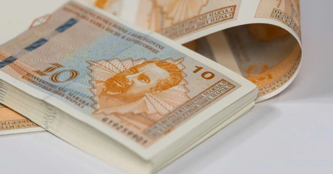 Ove novčanice od 10, 20, 50 i 100 KM vrijede još samo danas, uvodi se i nova novčanica od 200 KM Ove novčanice od 10, 20, 50 i 100 KM vrijede još samo danas, uvodi se i nova novčanica od 200 KM