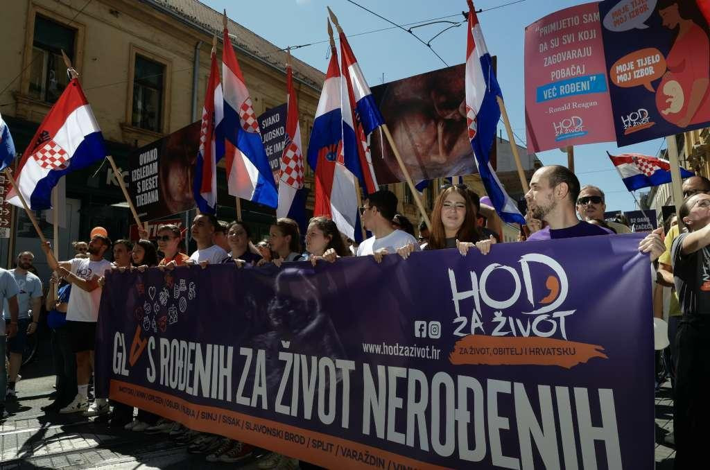 U 15 hrvatskih gradova održan “Hod za život”