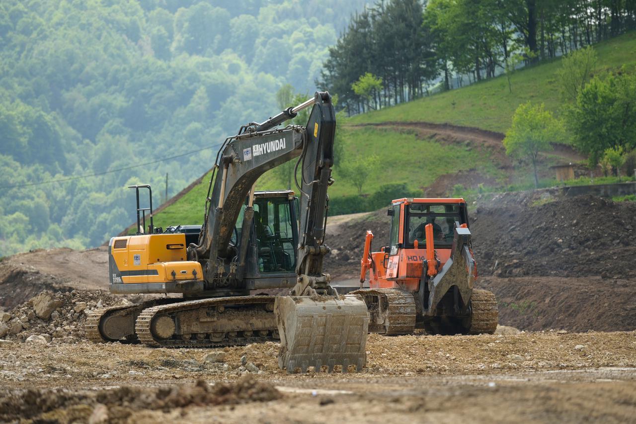Hrvatska završava posljednji dio koridora Vc, BiH ubrzava rad na svojim dionicama, od 2027. od Sarajeva do Budimpešte autocestom Hrvatska završava posljednji dio koridora Vc, BiH ubrzava rad na svojim dionicama, od 2027. od Sarajeva do Budimpešte autocestom