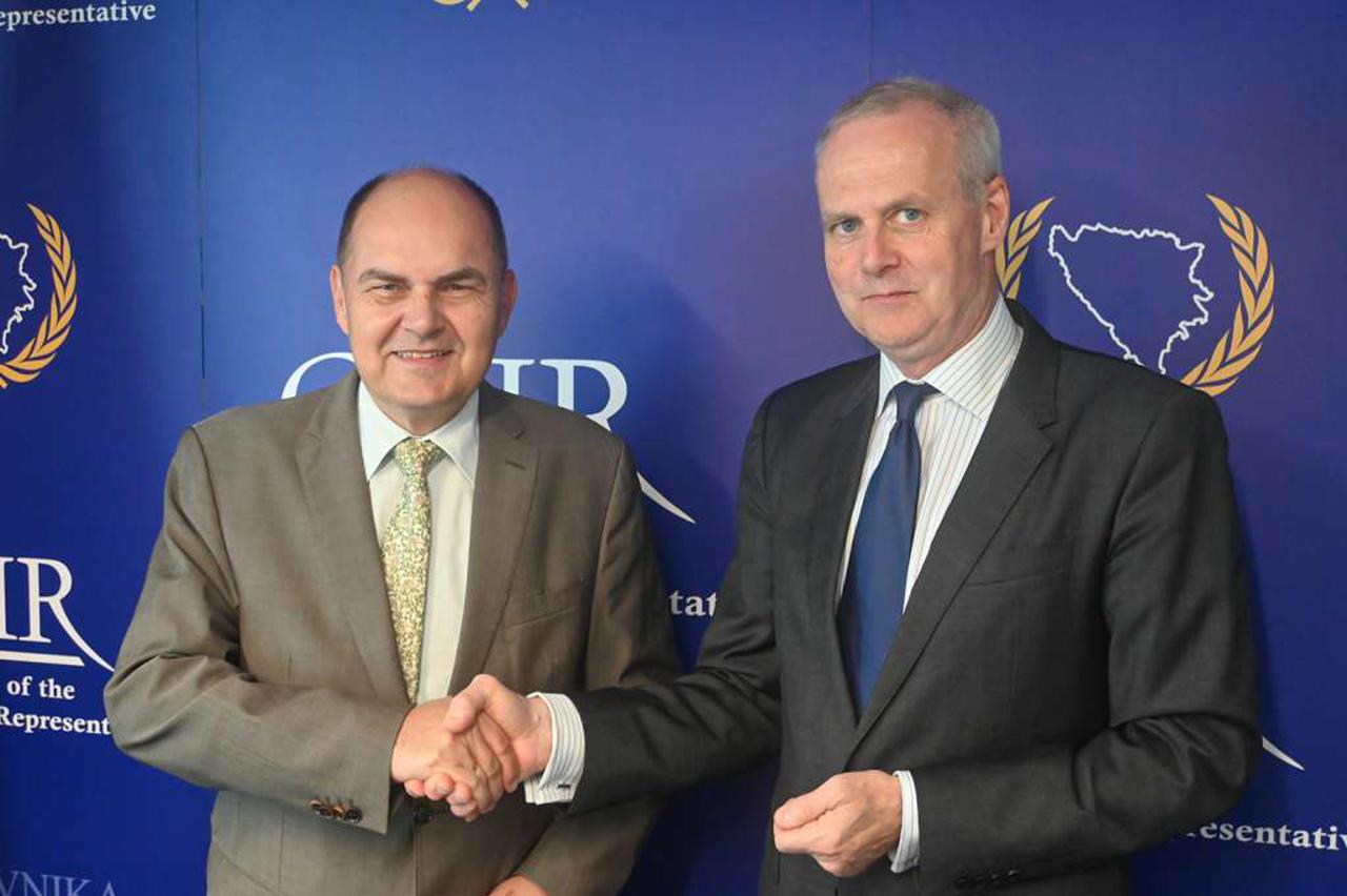Schmidt s visokim izaslanstvom NATO-a: Sigurnosna situacija u BiH stabilna, ali neophodan oprez