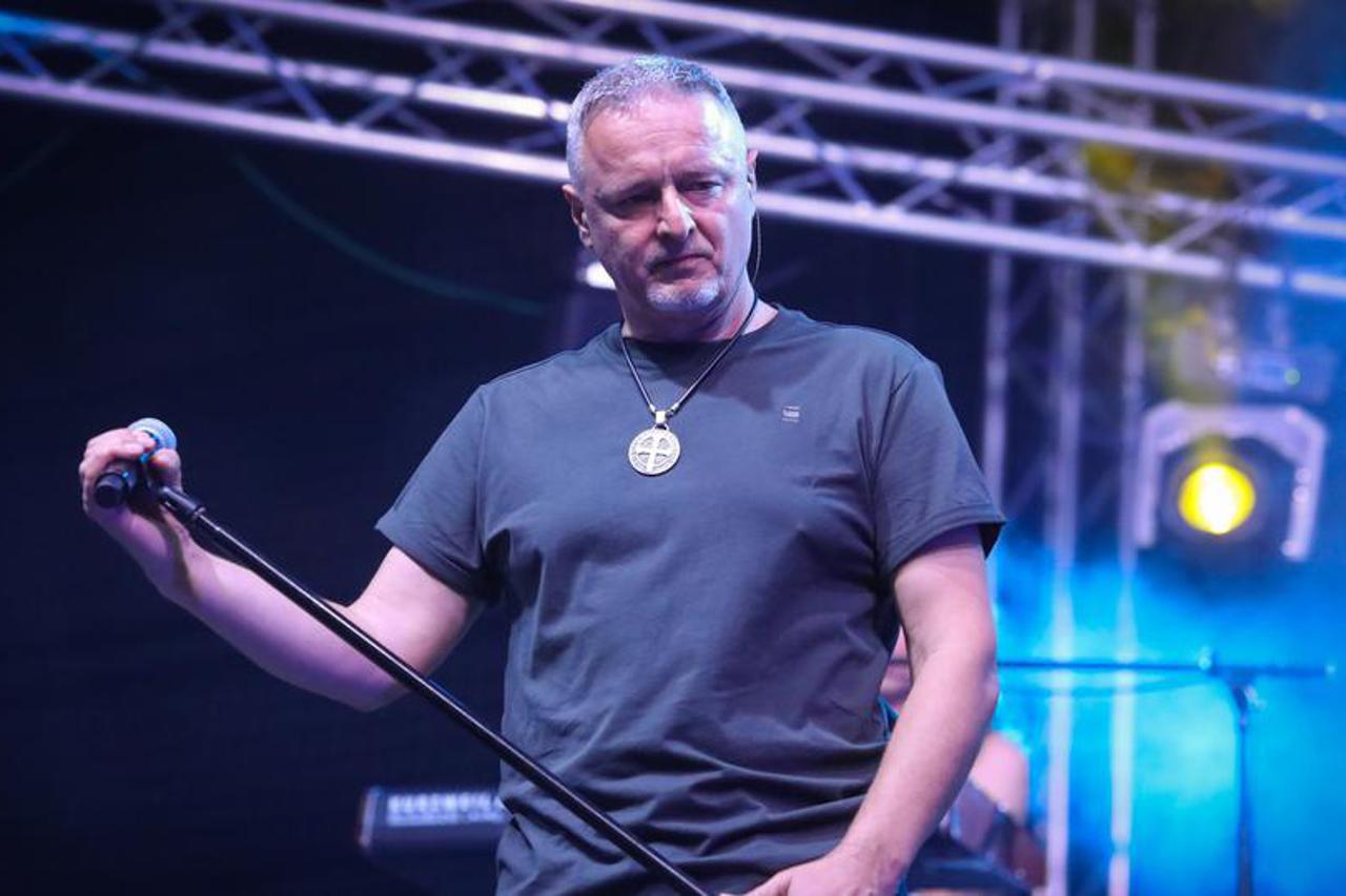 Thompson objavio velike novosti, obožavatelji oduševljeni: ‘Jedva čekamo’ Thompson objavio velike novosti, obožavatelji oduševljeni: ‘Jedva čekamo’