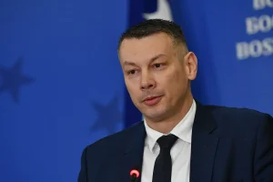 Nakon izlaska iz pritvora, Nešić imenovan zamjenikom direktora Civilne zaštite RS