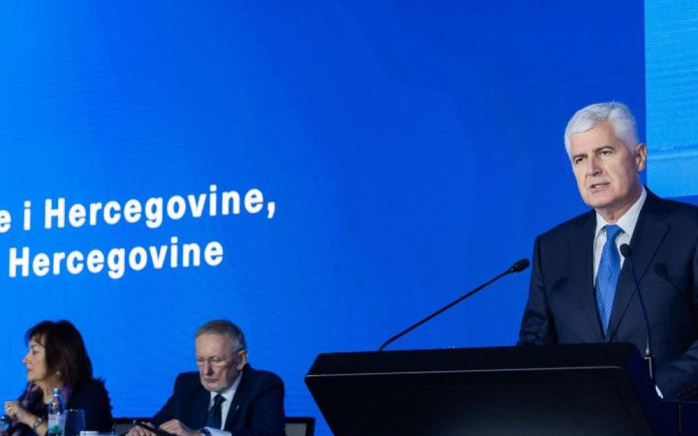 Izvanredna proširena sjednica Predsjedništva HDZ-a BiH danas u Ljubuškom