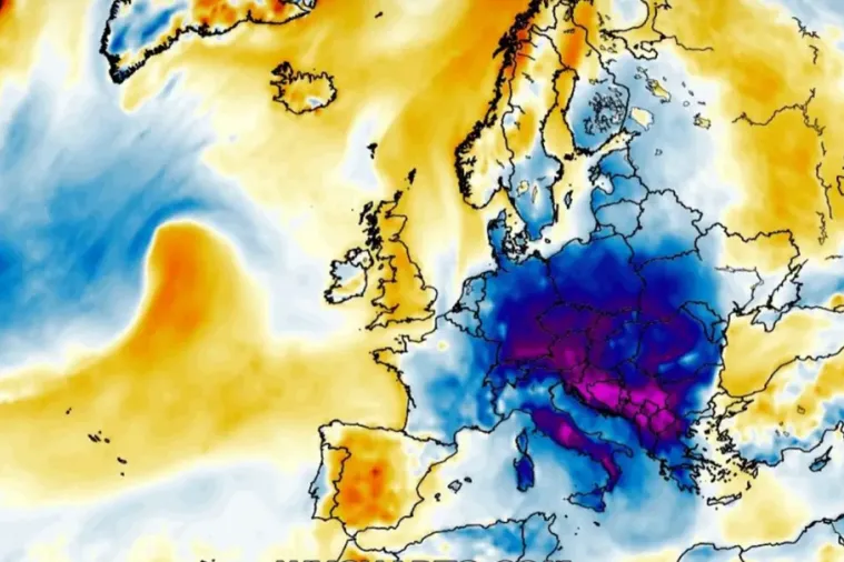 Satelitska meteorološka mapa Europe s prikazom hladnog fronta i temperaturnoga gradijenta nad Balkanom