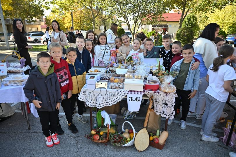 560707638 1122020150019600 5136407856789217891 n