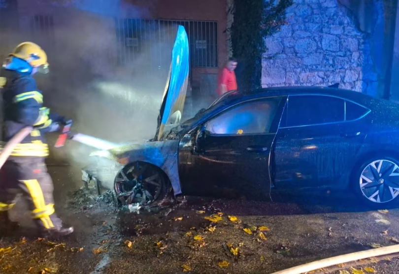 automobil pozar kordic webp