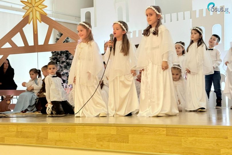 2. vecer priredbe BAJKA 9