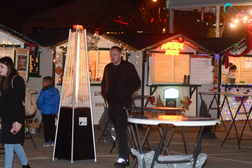 Posjeti blagdansku manifestaciju s izložbama i građanima u toplom ozračju