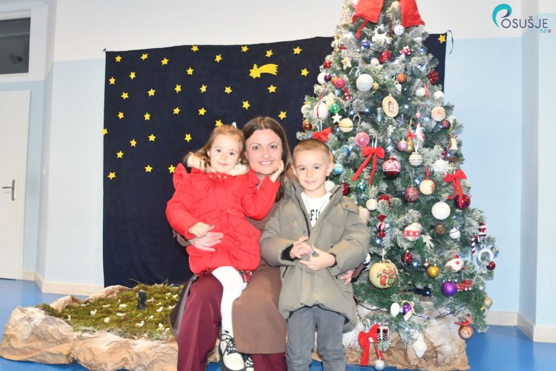 DARIVANJE OS IVANA MAZURANICA POSUSJE 31