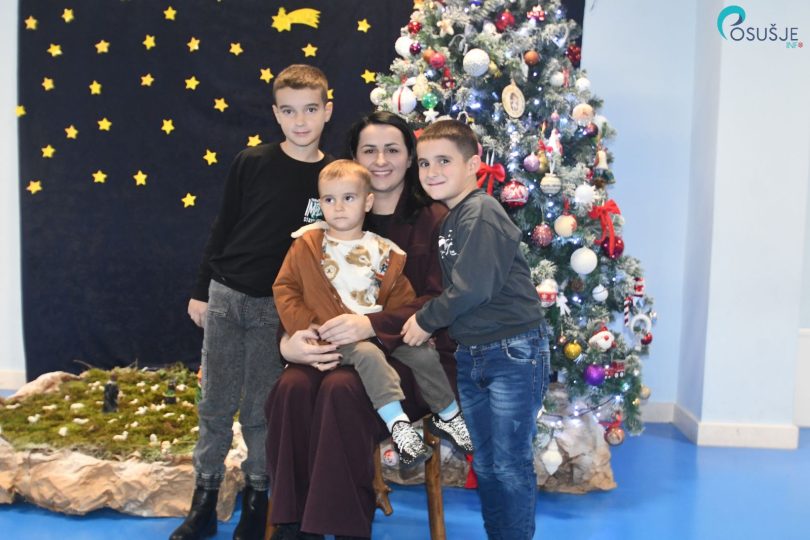 DARIVANJE OS IVANA MAZURANICA POSUSJE 33