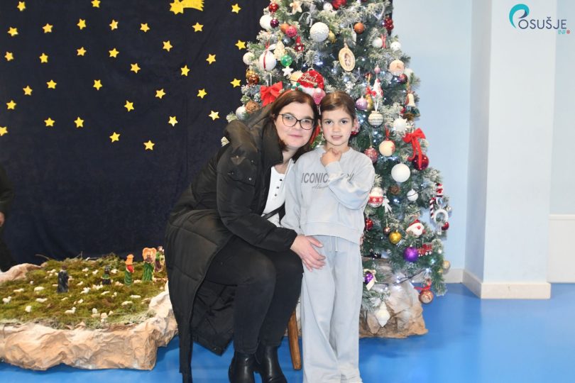 DARIVANJE OS IVANA MAZURANICA POSUSJE 35