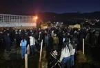 FOTO Održan prosvjed zbog zatvaranja Adventa u Uskoplju: "Šalju naoružanu policiju na djecu"