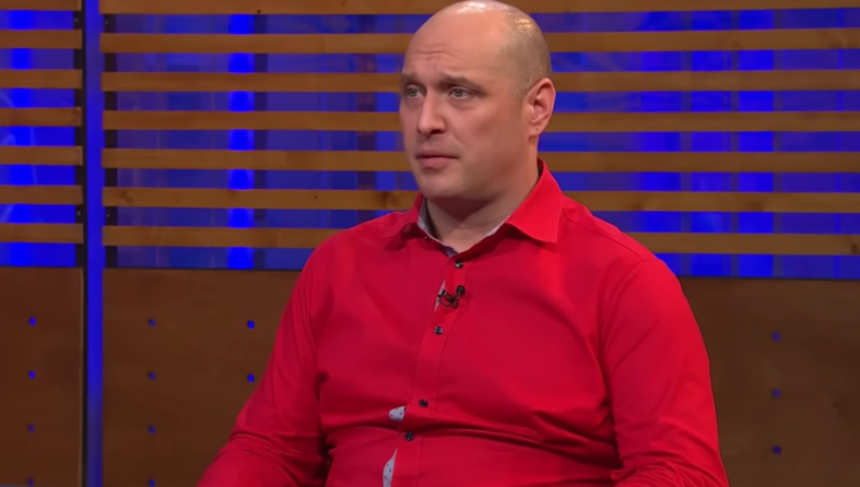 Marin Ivanović Stoka u crvenom polo majici tijekom intervjua