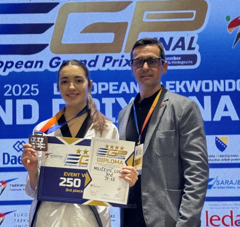 Mlada taekwondistkinja Lucija Miličević s medaljavim trofejom i certifikatom na europskom takmičenju