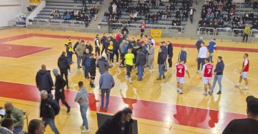 Finale u kaosu