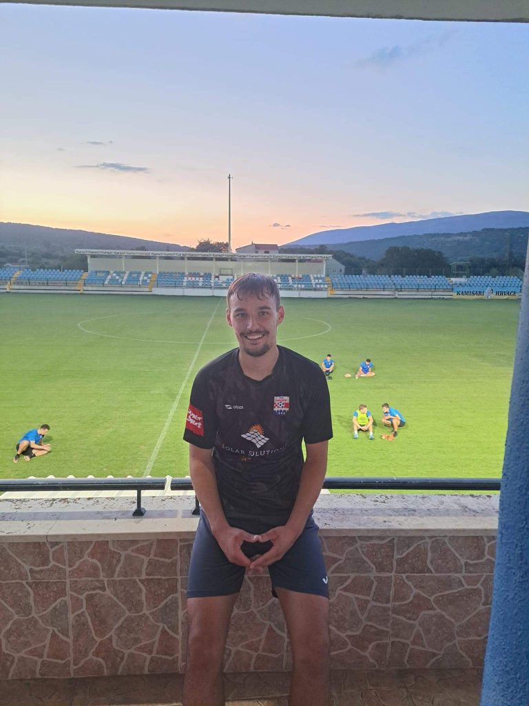 1000090947 768x1024 1