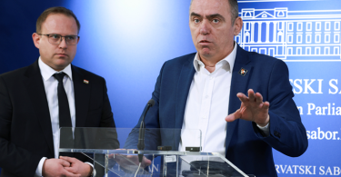 Traži ispriku
