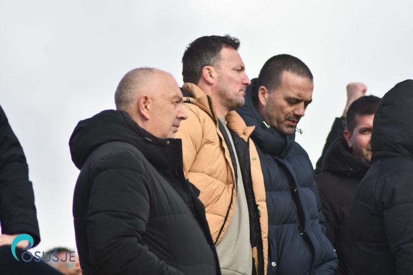 Denis Coric na tribinama Mokrog Doca