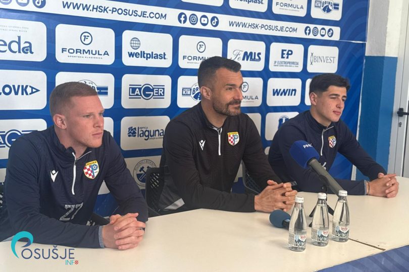 Tri člana stručnog štaba HŠK Posušja tijekom press konferencije