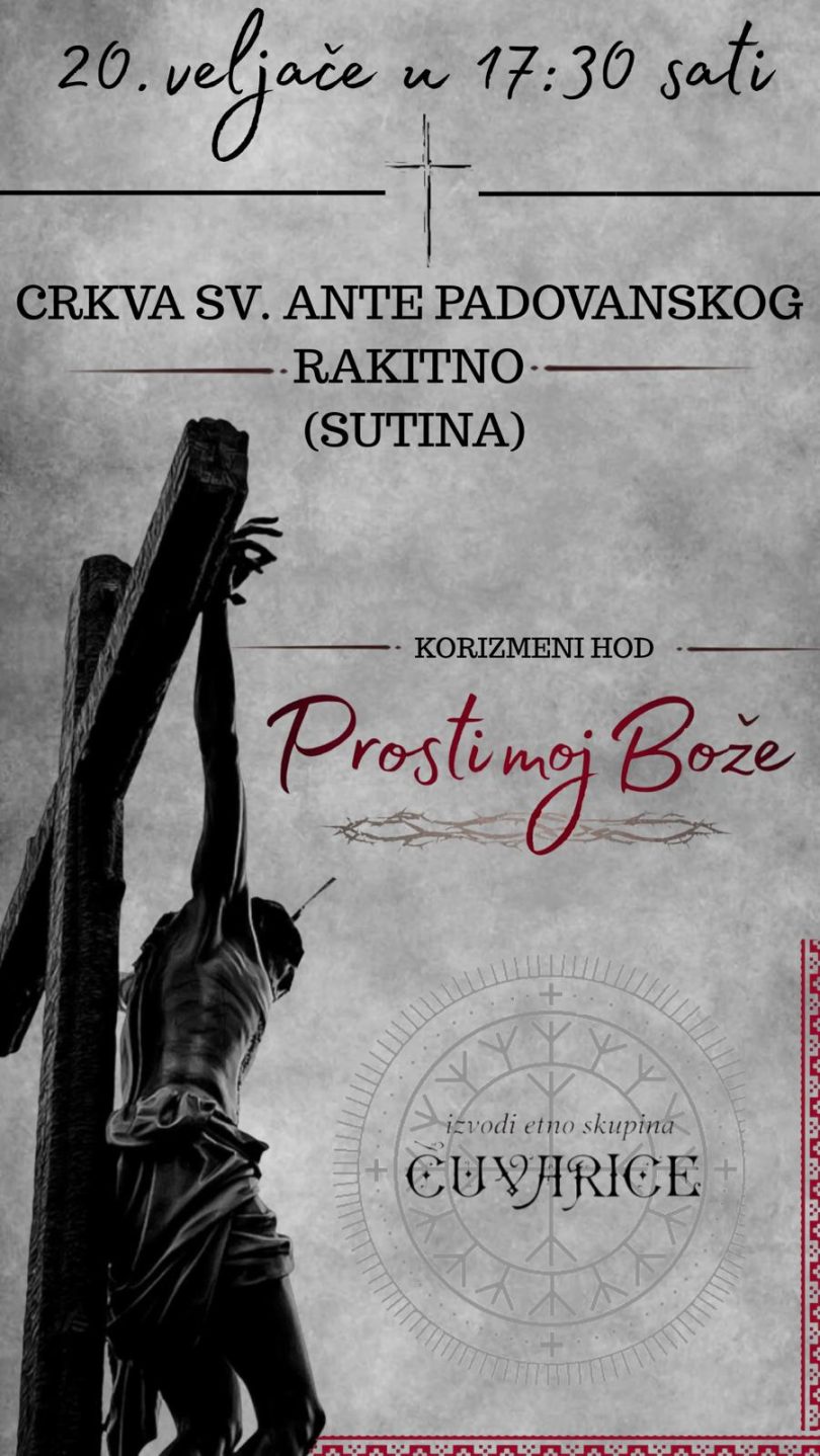 Procesija vjernika tijekom korizmenog hoda sa drvenim križem