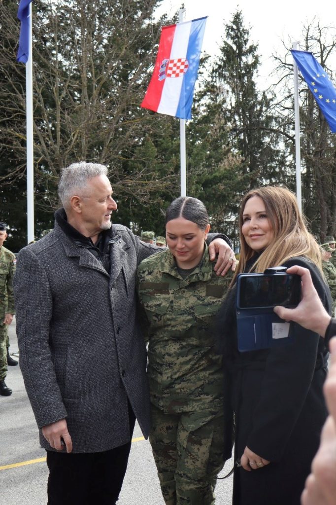 0110bd00 7240 4581 b0e2 51244c540094