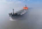 Veliki naftni tanker u magli s oštećenjima od napada drona