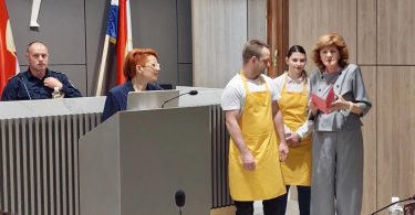 81c2b242 4424 4369 b9a0 0b386f74f44a