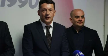 Zdenko Lučić na press konferenciji s predstavnicima pet hrvatskih stranaka