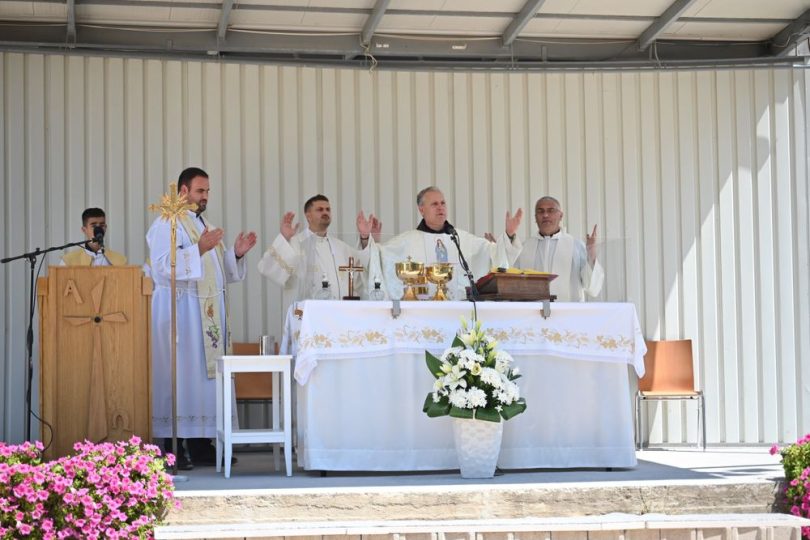 fra zdravko dadi predvodio sve ano misno slavlje n