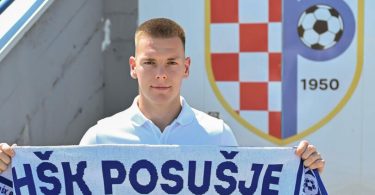 h k posu je poja ao napad stigao mladi krilni igra