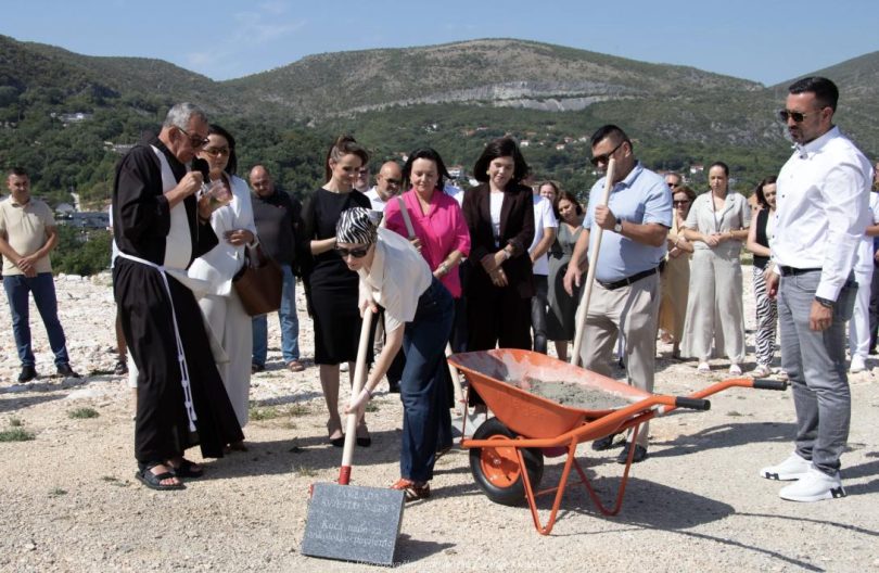 ku a nade u mostaru onkolo ki pacijenti dobit e be