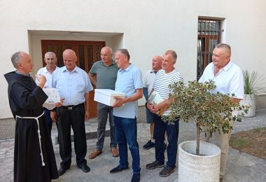 ljubo esi rojs s dragovoljcima domovinskog rata po