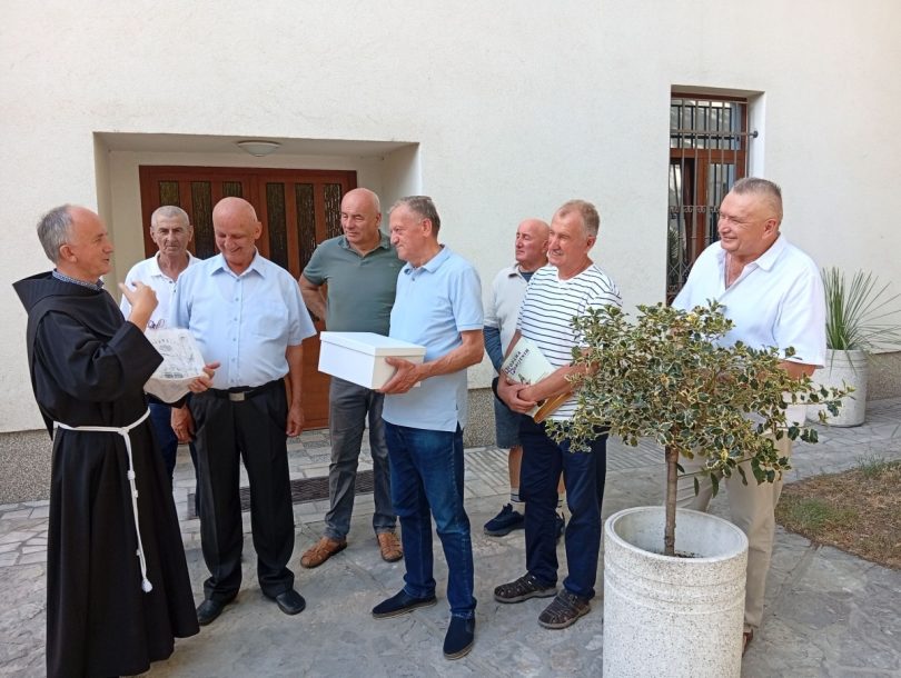 ljubo esi rojs s dragovoljcima domovinskog rata po