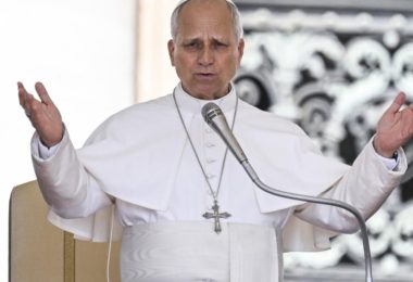 papa lav xiv poru io mladima u me ugorju tra ite i