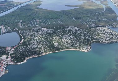 plo e raspisuju natje aj za prodaju zemlji ta uz k