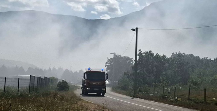 po ar na deponiji uborak i dalje aktivan zrak u mo