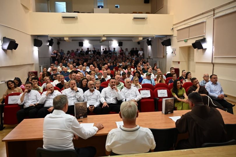 predstavljena knjiga o rodoslovlju posu kih juki a