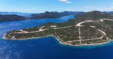 samo 20 kilometara od neuma ni e luksuzni resort t