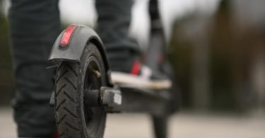 ka njena jer je romobilom vozila po nogostupu pa g