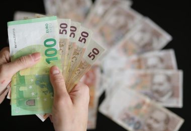 pogledajte koliko su zadu eni gra ani bih brojka z