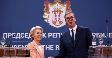 von der leyen zbog pokopa mladi a pred odlukom o b