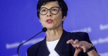 marta kos predstavlja nova za titna pravila za bud